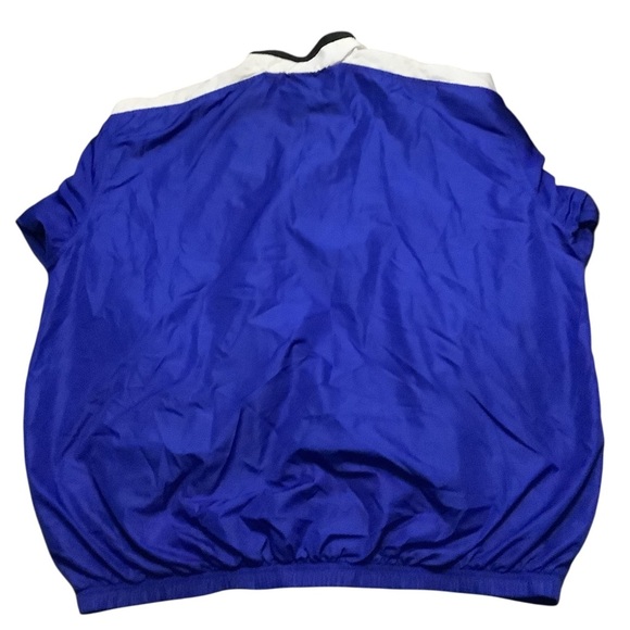 Nike vintage Men's Blue and White Windbreaker Jacket - Picture 2 of 3